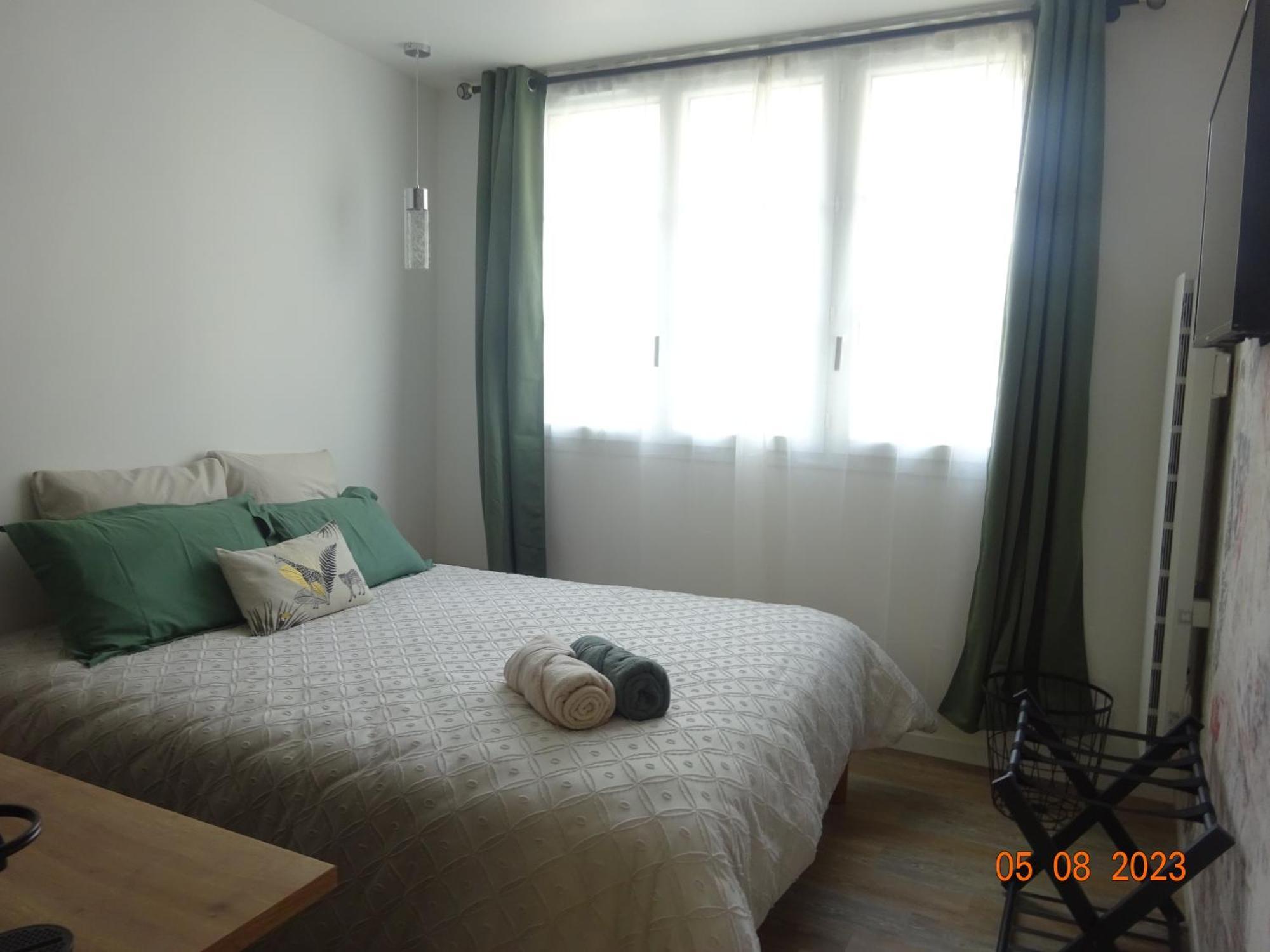 Dandy - Chambre Tout Confort Centre-Ville Nogent-Le-Rotrou Bagian luar foto